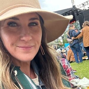 Meet your Posher, Lindsay